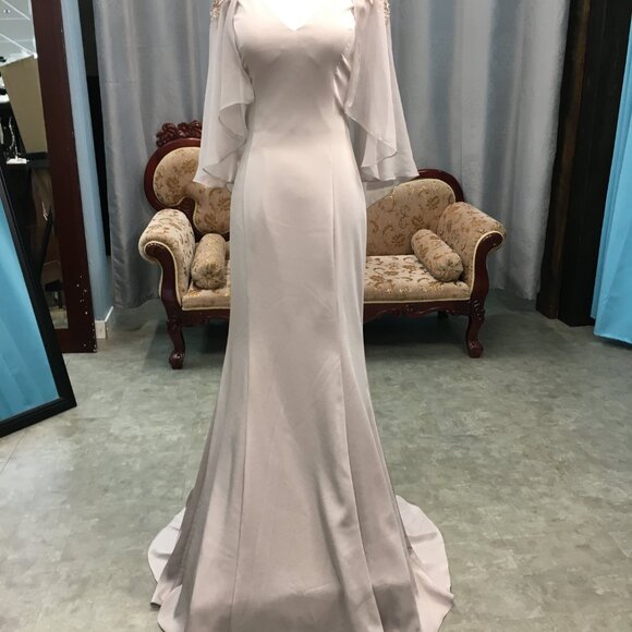 SAMPLE Boho Wedding Dress Bridal Gown, Elegant Formal Batwing Flutter Sleeve - Picture 7 of 15